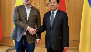 Європейська громадська думка приділяє підвищену увагу посередництву спеціального представника Китаю щодо української кризи